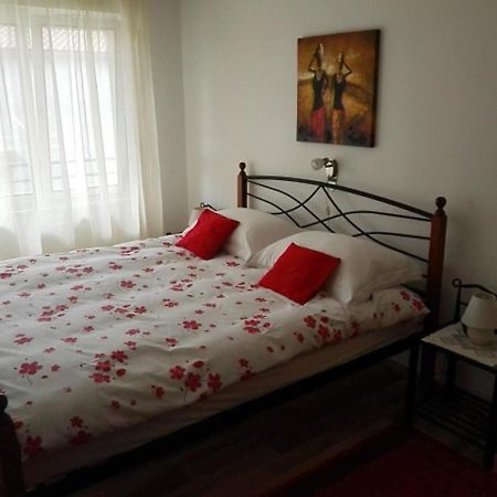 Apartmani Ivanka Stojcic ซริกเวนิซา ภายนอก รูปภาพ