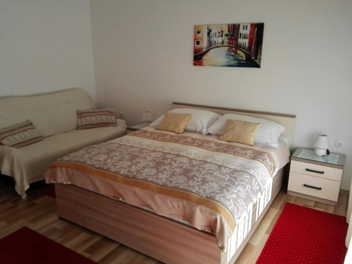 Apartmani Ivanka Stojcic ซริกเวนิซา ภายนอก รูปภาพ