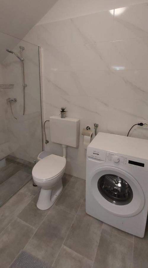 Apartmani Ivanka Stojcic ซริกเวนิซา ภายนอก รูปภาพ